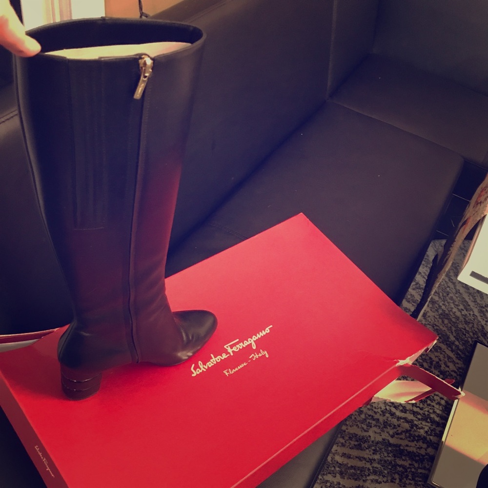 Knee high black Boots